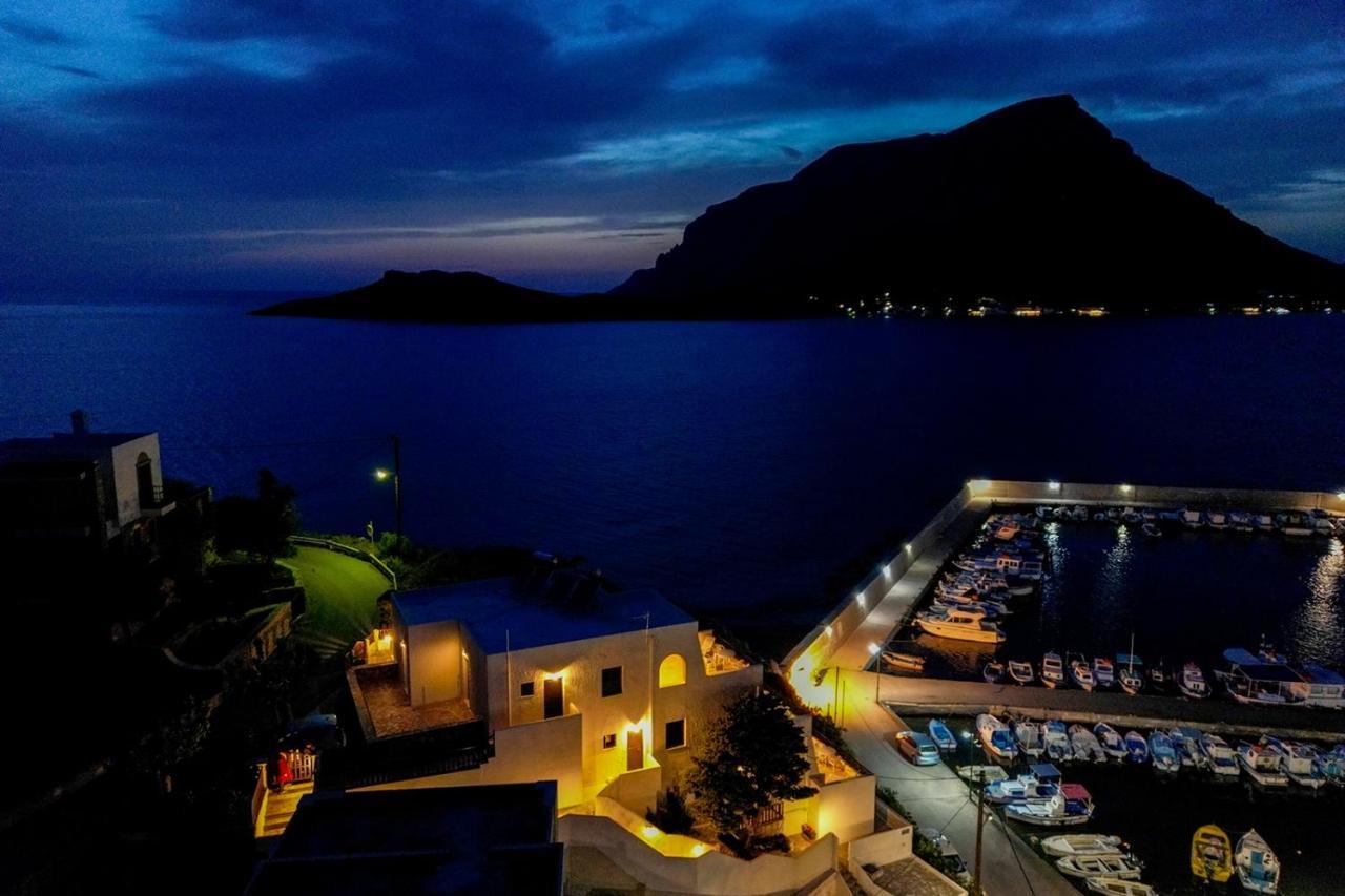 Pelagos Seafront Accommodation - Maria Myrties Екстериор снимка