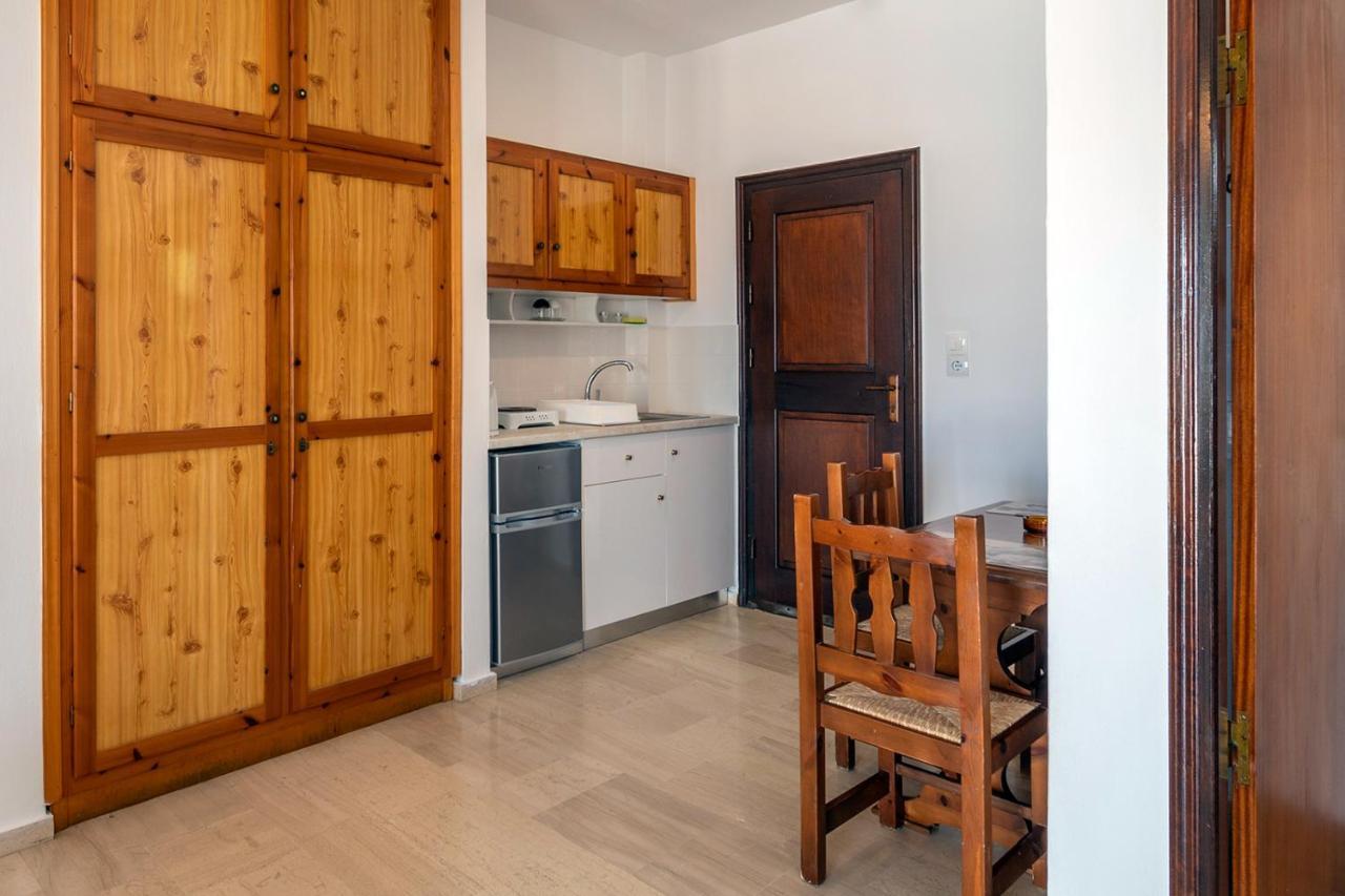 Pelagos Seafront Accommodation - Maria Myrties Екстериор снимка